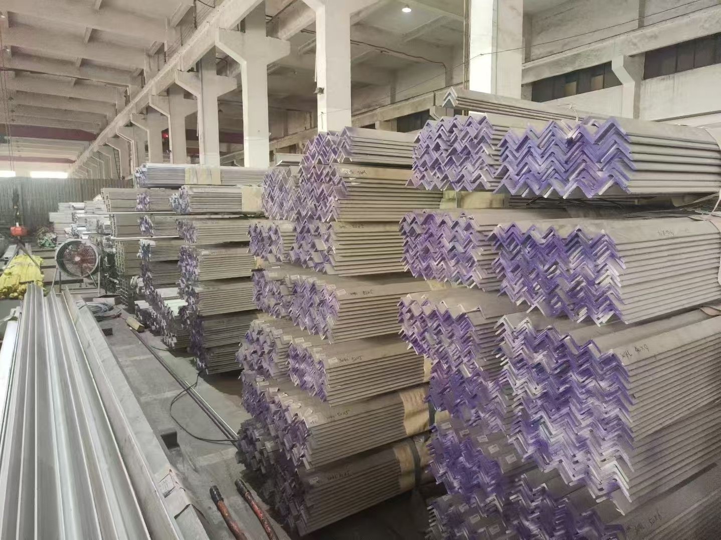 inox 304 (Inox 304 Stainless Steel Angle Steel) inox 304 (Inox 304 Stainless Steel Angle Steel)