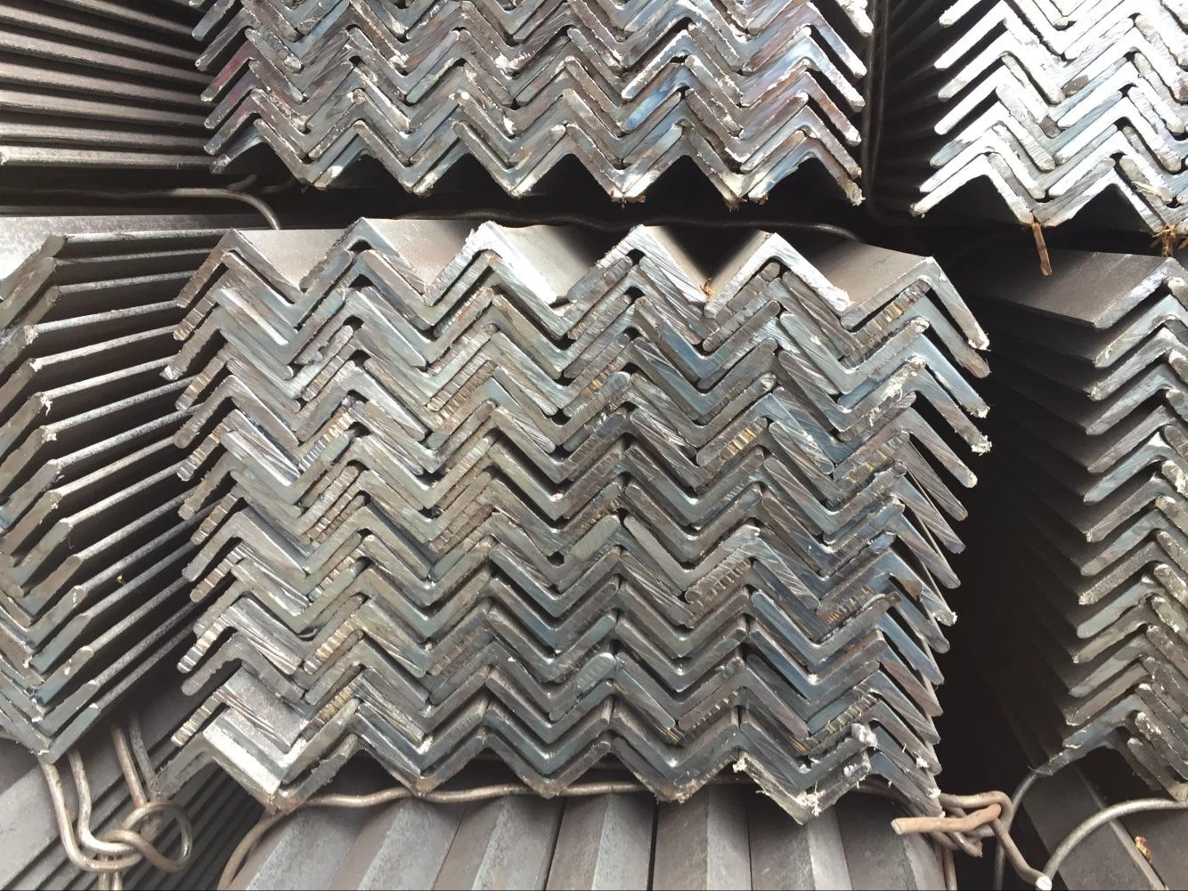 Galvanized Angle Steel 7 Galvanized Angle Steel 7